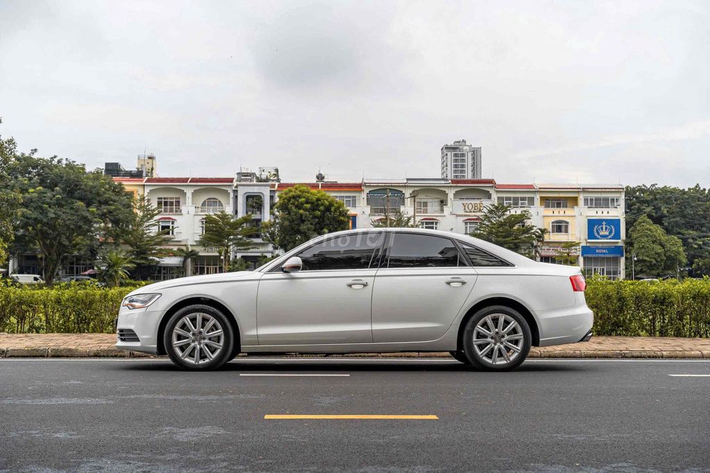 AUDI A6 TFSI 3.0 V6 Quattro model 2012 cực cọp. Mua bán Ô tô tại Quận 7 Tp Hồ Chí Minh được đăng bởi Dương Phương hình 4