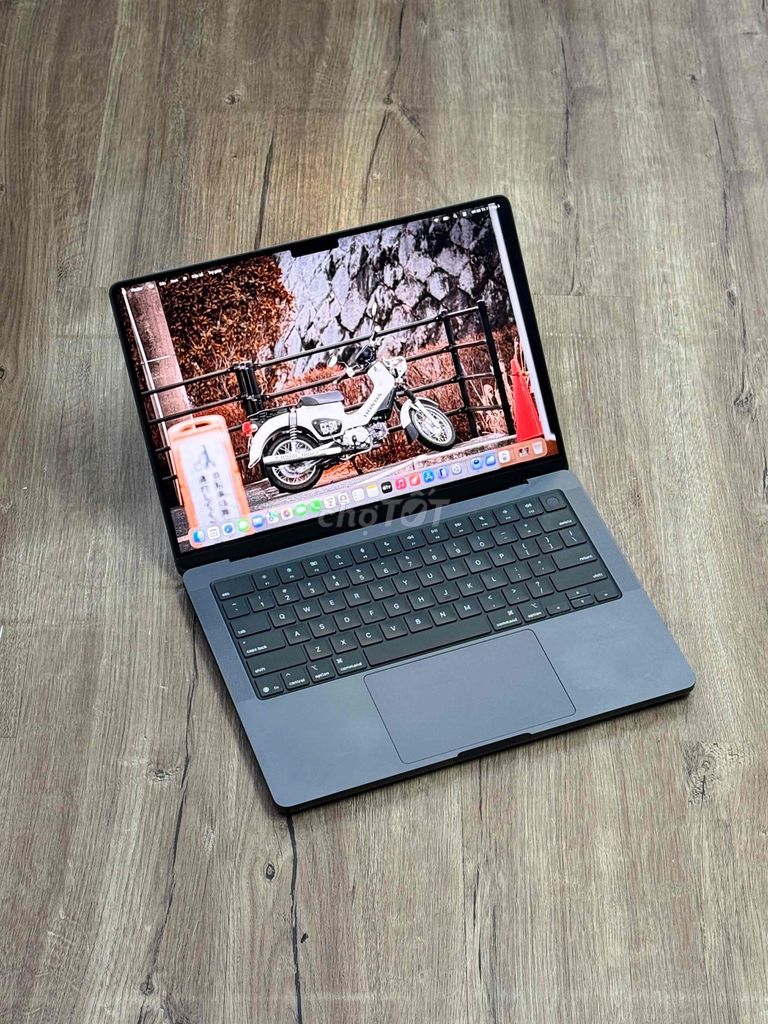 Macbook Pro M5 14' 16GB/512GB Chính hãng Vn. Mua bán Laptop tại Quận 10 Tp Hồ Chí Minh được đăng bởi APPLE 2HAND hình 1