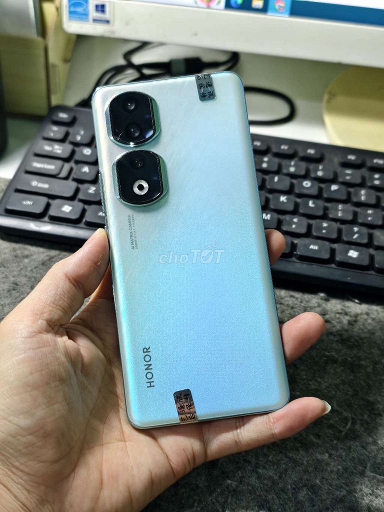 Honor 90 Pro 256GB full cn êm ái cam đẹp snap8+g1. Mua bán Điện thoại tại Thành phố Thủ Dầu Một Bình Dương được đăng bởi XUÂN TUYỀN hình 1