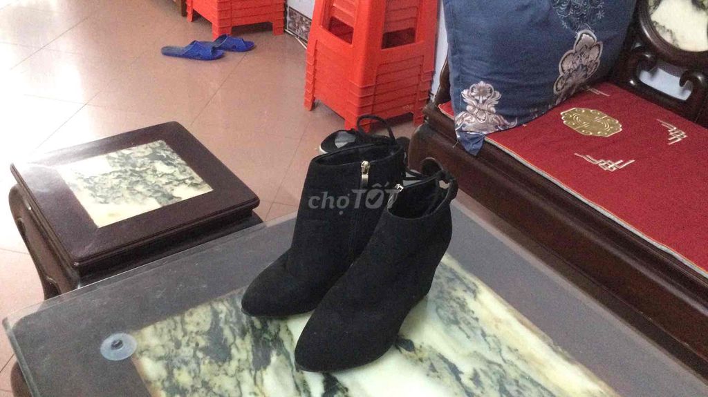 giày bốt cao 8cm cỡ 37. Mua bán Giày dép tại Thành phố Nam Định Nam Định được đăng bởi Thảo Phạm hình 1
