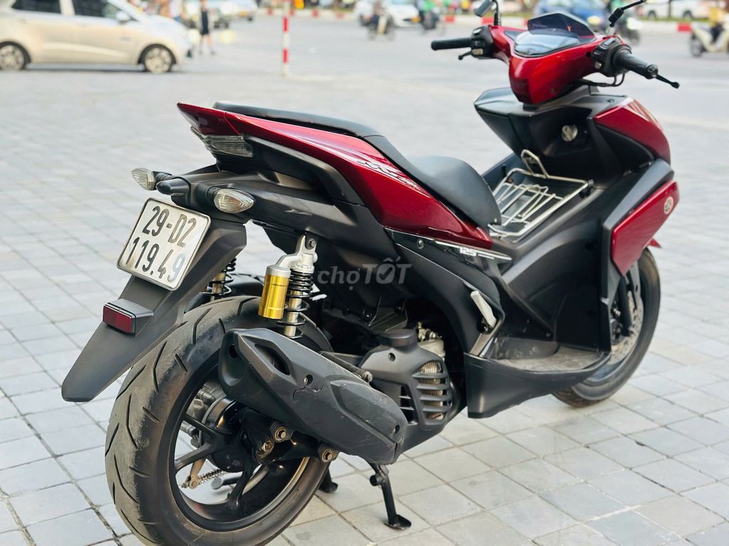 Yamaha NVX 125 Đỏ đen. Mua bán Xe máy tại Quận Nam Từ Liêm Hà Nội được đăng bởi MAI HÒA hình 4