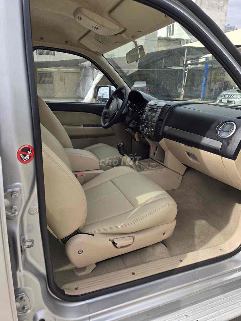 Ford Everest 2012 2.5L 4x2 MT - 162000 km. Mua bán Ô tô tại Quận 7 Tp Hồ Chí Minh được đăng bởi Lethai hình 12