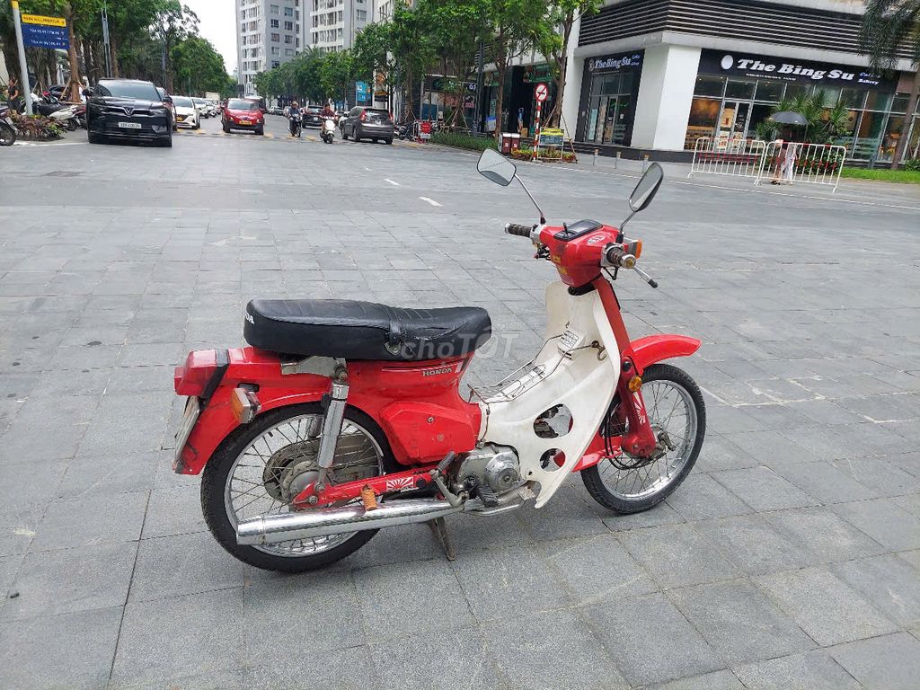 Bán xe Honda cub Nhật mầu đỏ còn tốt. Mua bán Xe máy tại Quận Hoàng Mai Hà Nội được đăng bởi Hương Ly hình 7