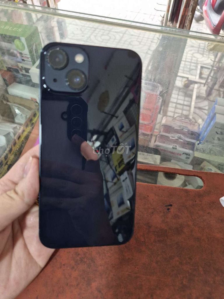Apple iPhone 13 128GB. Mua bán Điện thoại tại Quận Bình Tân Tp Hồ Chí Minh được đăng bởi hồ thị thu huyền hình 1