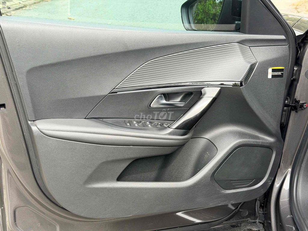 Peugeot 3008 2022 GT - 35000 km. Mua bán Ô tô tại Quận Tân Bình Tp Hồ Chí Minh được đăng bởi Nguyễn Duy hình 11
