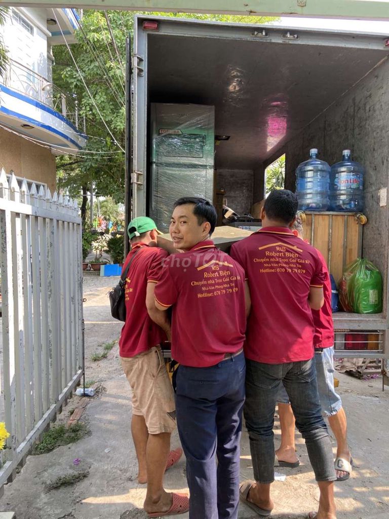 Dịch vụ chuyển Tân Bình Hóc Môn Quận 12 . Dịch vụ chuyển nhà tại Huyện Hóc Môn Tp Hồ Chí Minh được đăng bởi Chuyển Nhà Trọn Gói  Robert Biện hình 1