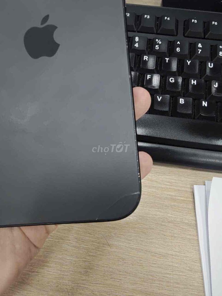 iPhone 16 Plus 128GB Đen Nứt lưng. Mua bán Điện thoại tại Thành phố Thủ Dầu Một Bình Dương được đăng bởi hùng hình 1