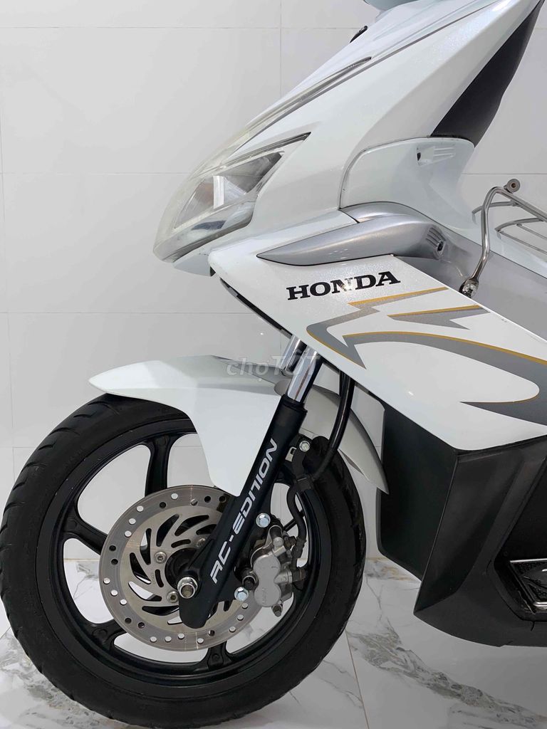 Air Blade Fi 2011 Xe Đẹp Keng Máy Zin Cực Êm. Mua bán Xe máy tại Huyện Châu Thành Đồng Tháp được đăng bởi Bảo Bảo hình 5