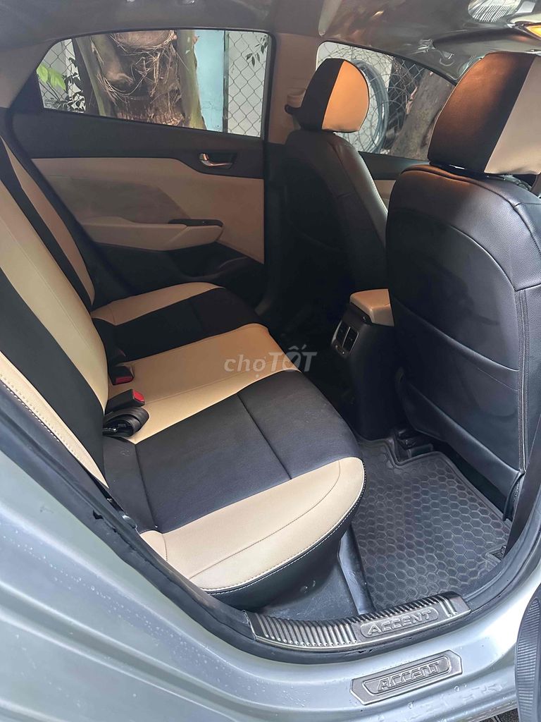 Hyundai Accent 2020 Bạc Số sàn. Mua bán Ô tô tại Thành phố Thủ Đức Tp Hồ Chí Minh được đăng bởi Hoang1970 hình 6