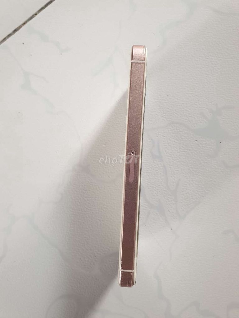 Apple iPhone SE 64GB Vàng hồng. Mua bán Điện thoại tại Huyện Trà Ôn Vĩnh Long được đăng bởi minh trí hình 1
