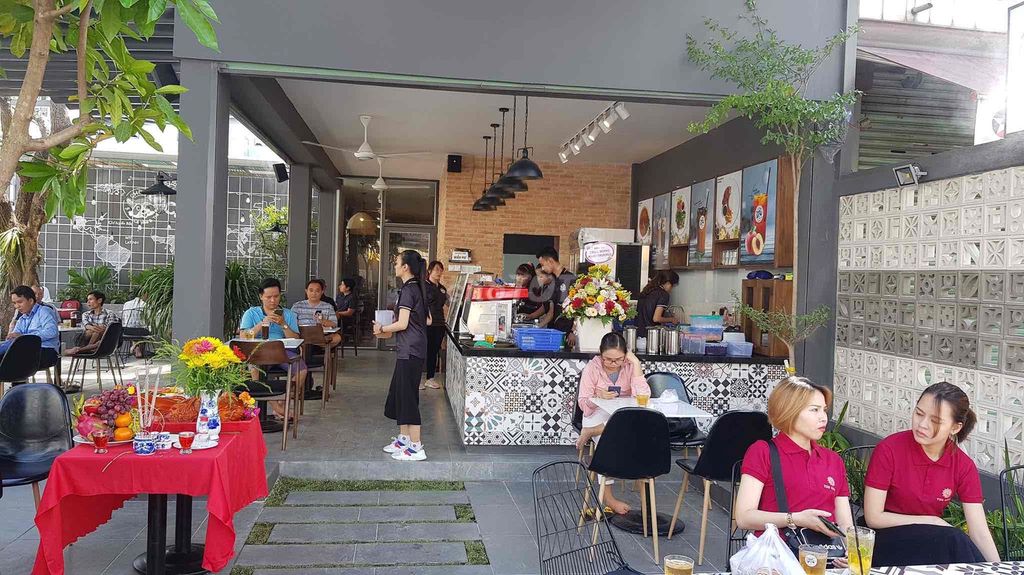 Sang quán Cafe 300m2 căn góc Lê Đức Thọ-Gò Vấp, lợi nhuận ổn định