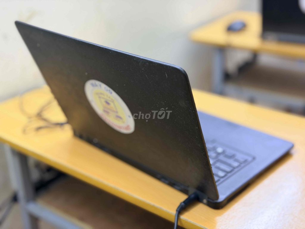 Dell Latitude 5550 I5 8GB/128GB Đen. Mua bán Laptop tại Thành phố Hạ Long Quảng Ninh được đăng bởi buncha hình 1