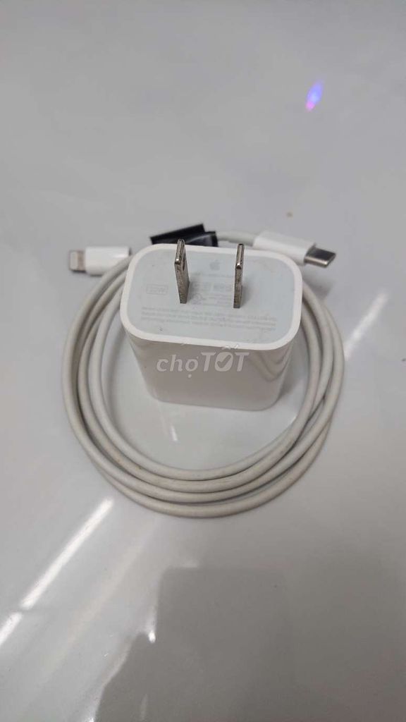 Củ cáp sạc zin Iphone theo máy. Mua bán Phụ kiện (Màn hình, Chuột...) tại Huyện Giồng Trôm Bến Tre được đăng bởi Thanh Tân hình 1