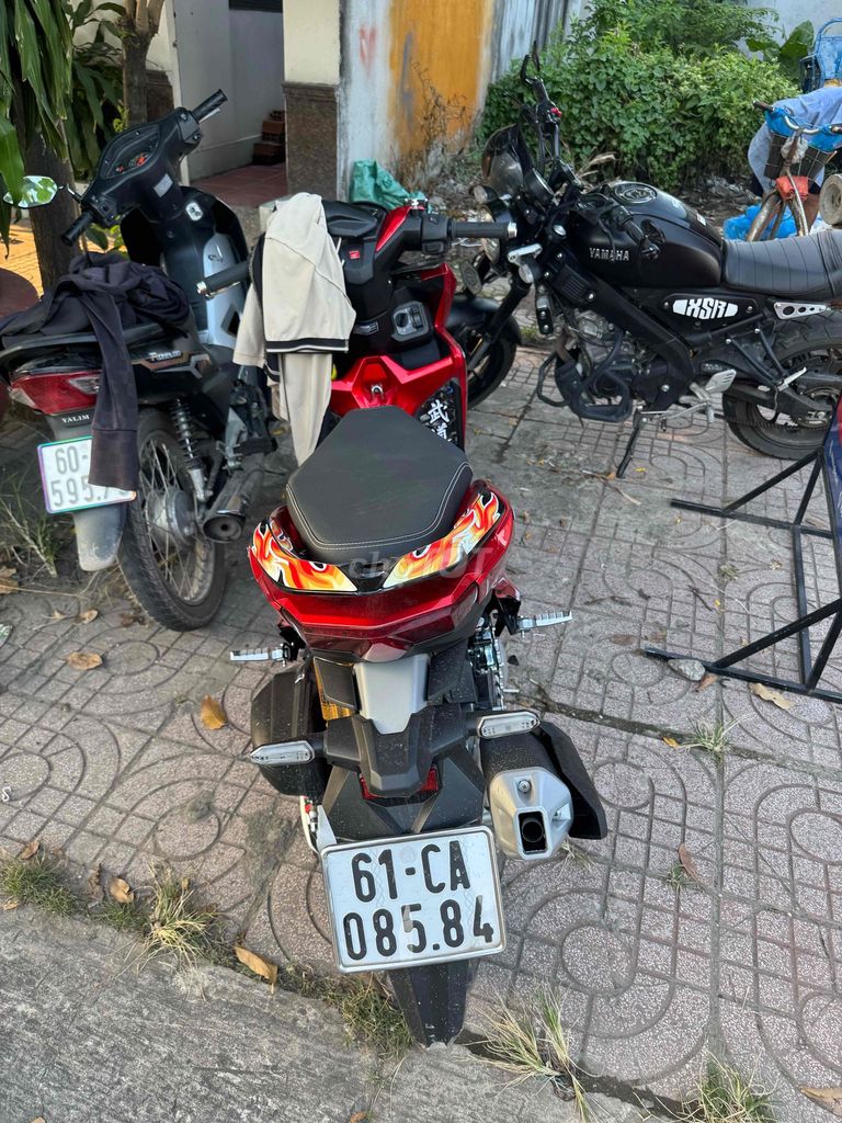 Honda Vario 150 Đỏ Tự động. Mua bán Xe máy tại Thành phố Biên Hòa Đồng Nai được đăng bởi Akaksk Kalal hình 2