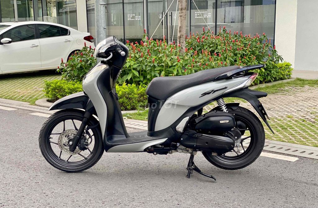 Cần bán xe Honda SH Mode 2013 bstp giấy tờ đầy đủ. Mua bán Xe máy tại Quận Gò Vấp Tp Hồ Chí Minh được đăng bởi Cửa hàng xe máy văn phúc hình 2