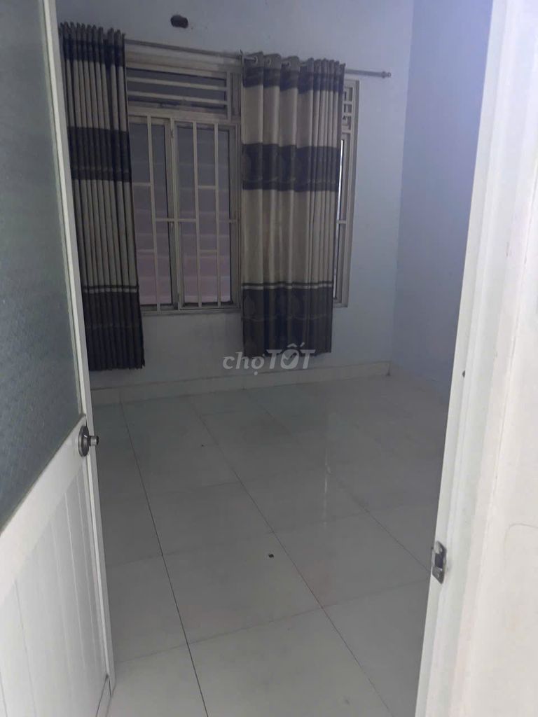 Cho thuê phòng Dương Cát Lợi ngay cầu Phú Xuân