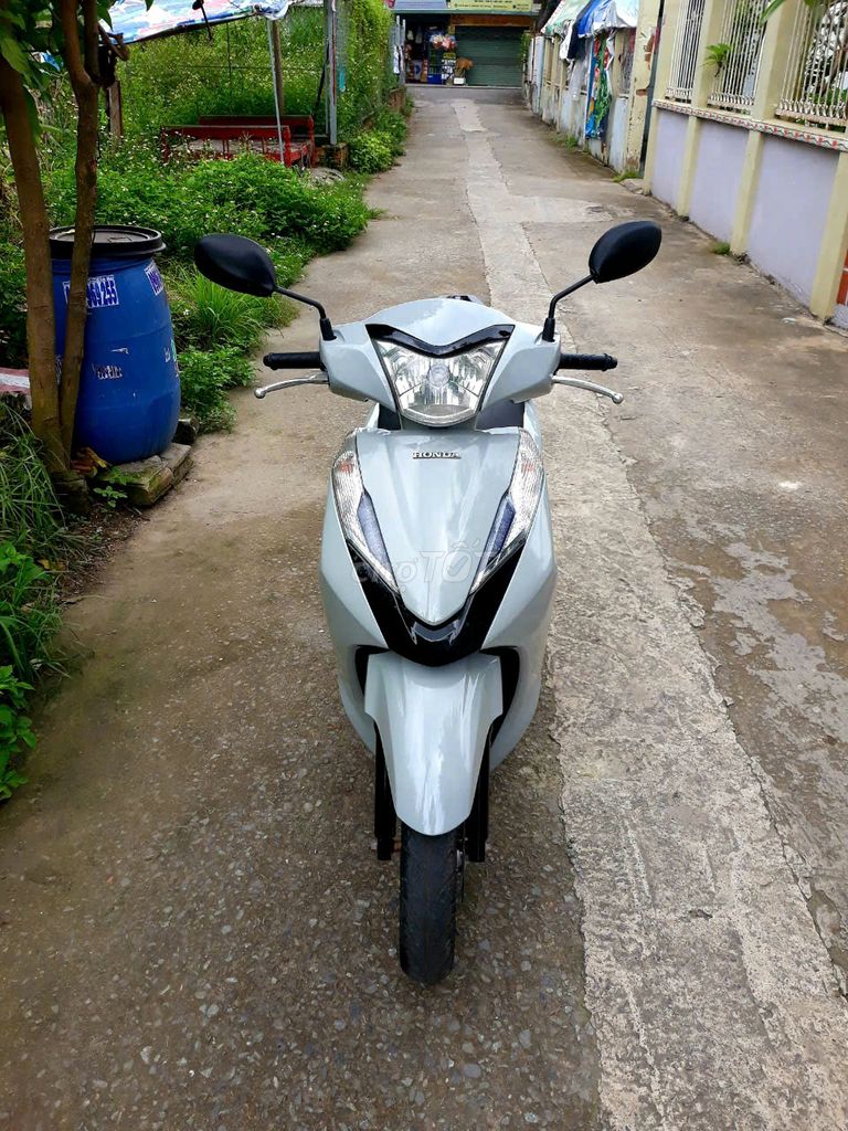 Lead Fi Xe Như Mới Máy Zin💯 Siêu Lướt Bs Thành Phố. Mua bán Xe máy tại Thành phố Dĩ An Bình Dương được đăng bởi Xe Máy Thanh Bình hình 1