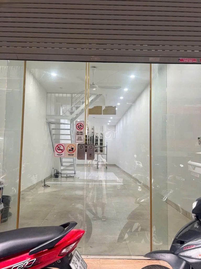 Дом целиком в переулке 131 Тхай Ха, Донгда