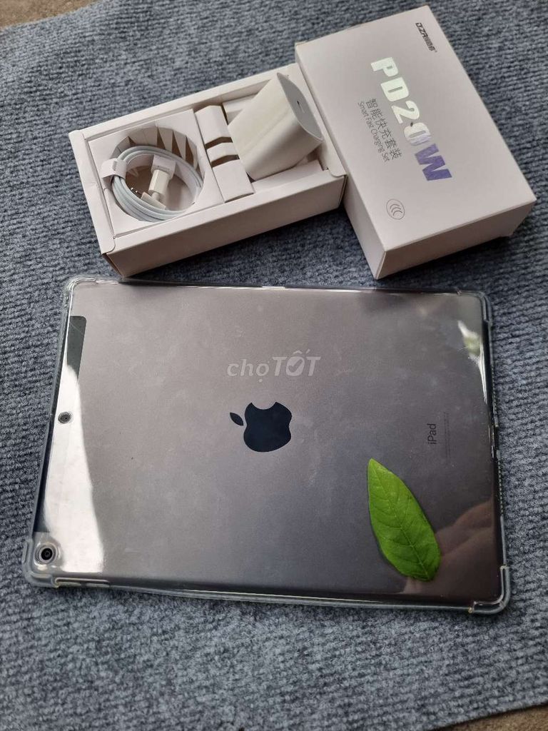 Apple iPad Gen 7 32GB 4G Wifi 10.2 inch. Mua bán Máy tính bảng tại Quận Liên Chiểu Đà Nẵng được đăng bởi Bảo Lâm hình 1