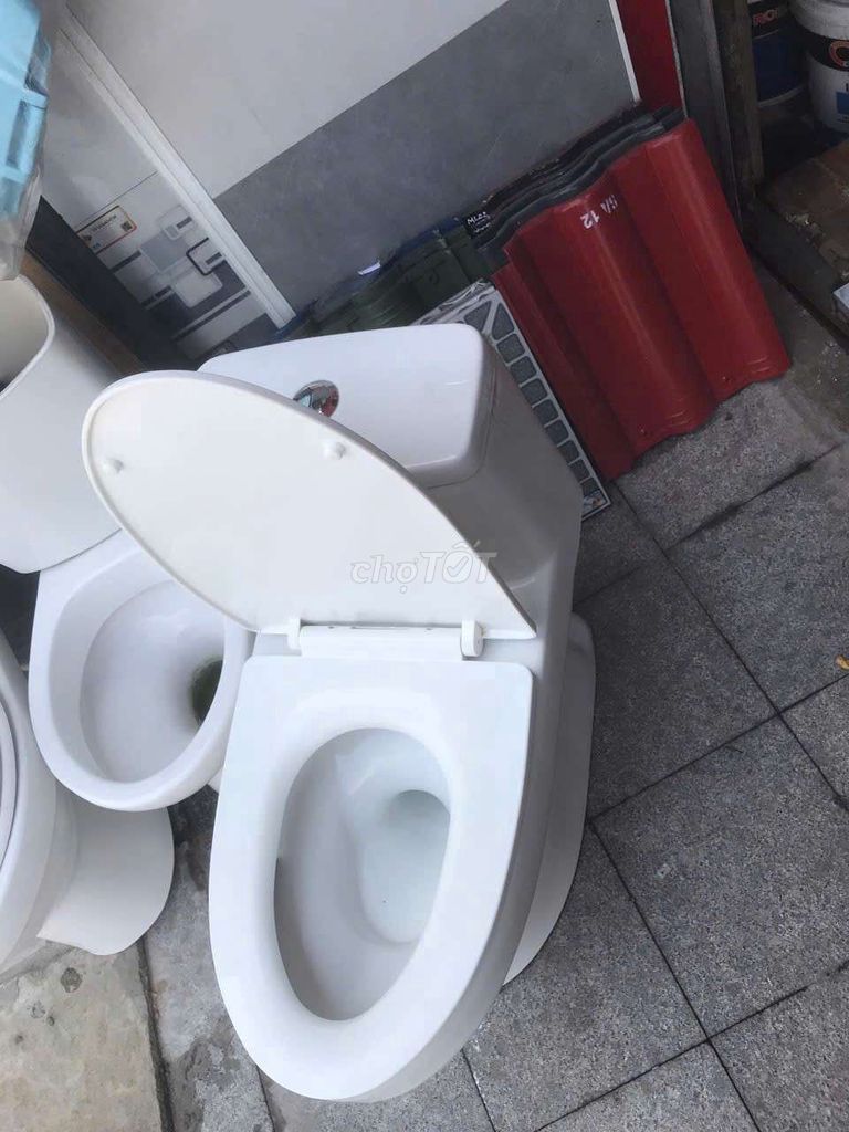 Bồn cầu INAX AC-939VN Trắng. Mua bán Thiết bị vệ sinh, nhà tắm tại Quận 5 Tp Hồ Chí Minh được đăng bởi Anh Huy hình 1