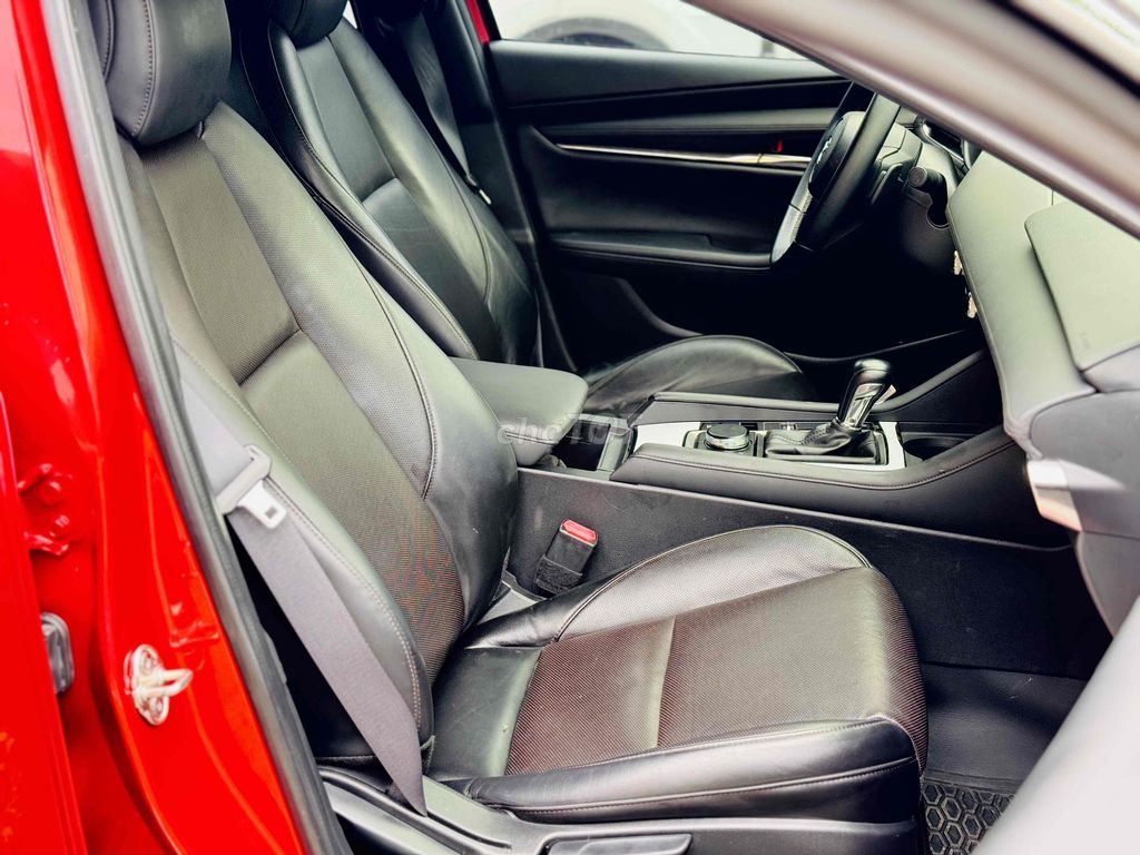 Mazda 3 2022 1.5L Luxury - 55200 km. Mua bán Ô tô tại Quận Bình Tân Tp Hồ Chí Minh được đăng bởi Huỳnh Thiên Bảo hình 12