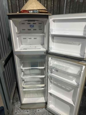 tủ lạnh hitachi 220l