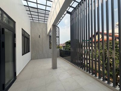 Bán biệt thự 300m2  khu nội bộ Nguyễn Văn Hưởng , Thảo Điền. Quận 2.
