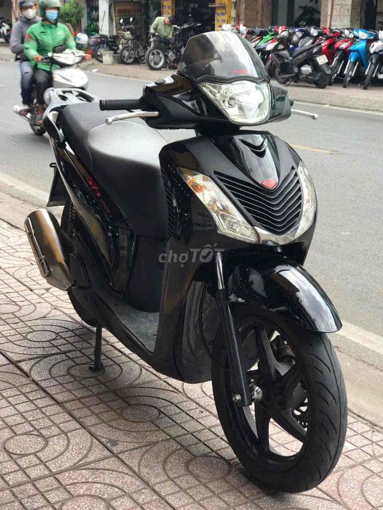 DYLAN150 2004 LÊN 2 DĨA 2010 BAO TÊN - GÓP ĐƯA 0đ. Mua bán Xe máy tại Quận 8 Tp Hồ Chí Minh được đăng bởi XE MÁY NGUYỄN MINH SƠN hình 2