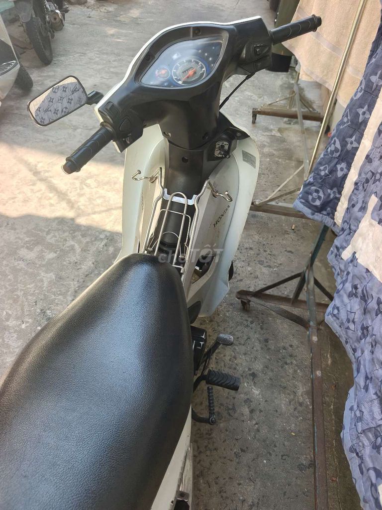Honda Wave Alpha 110 белая