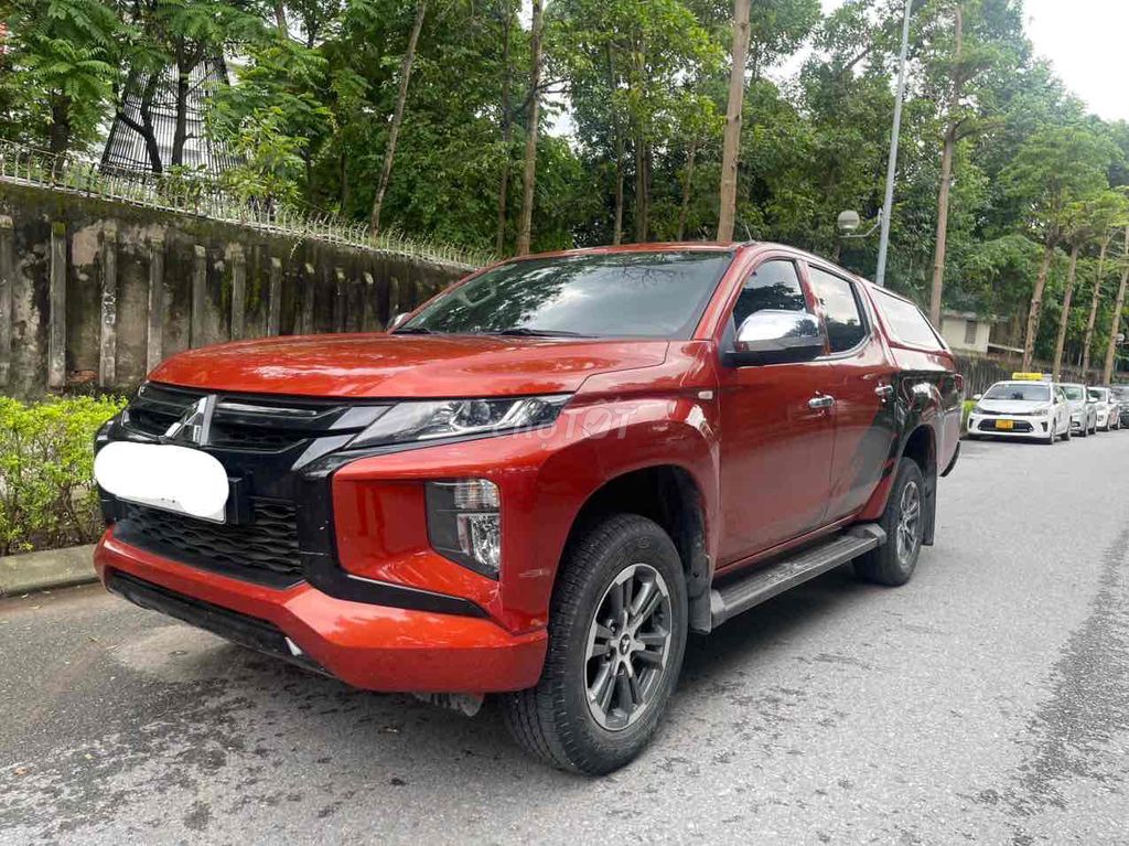 Mitsubishi Triton 2022 4x2 AT  odo 42000 km zin. Mua bán Ô tô tại Quận Hoàng Mai Hà Nội được đăng bởi tran duc khien hình 3