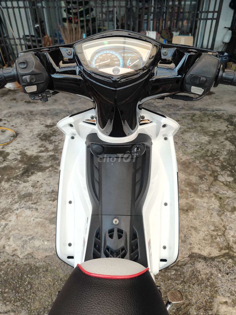 YAMAHA EXCITER 135 2010 CÔN TỰ ĐỘNG. Mua bán Xe máy tại Huyện Bình Tân Vĩnh Long được đăng bởi MƯỜI   BÌNH TÂN VL hình 2