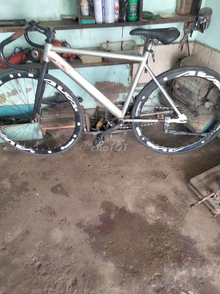Dư dùng bán .cho ai cần dùng. Mua bán Xe đạp tại Huyện Nhà Bè Tp Hồ Chí Minh được đăng bởi phú hình 1