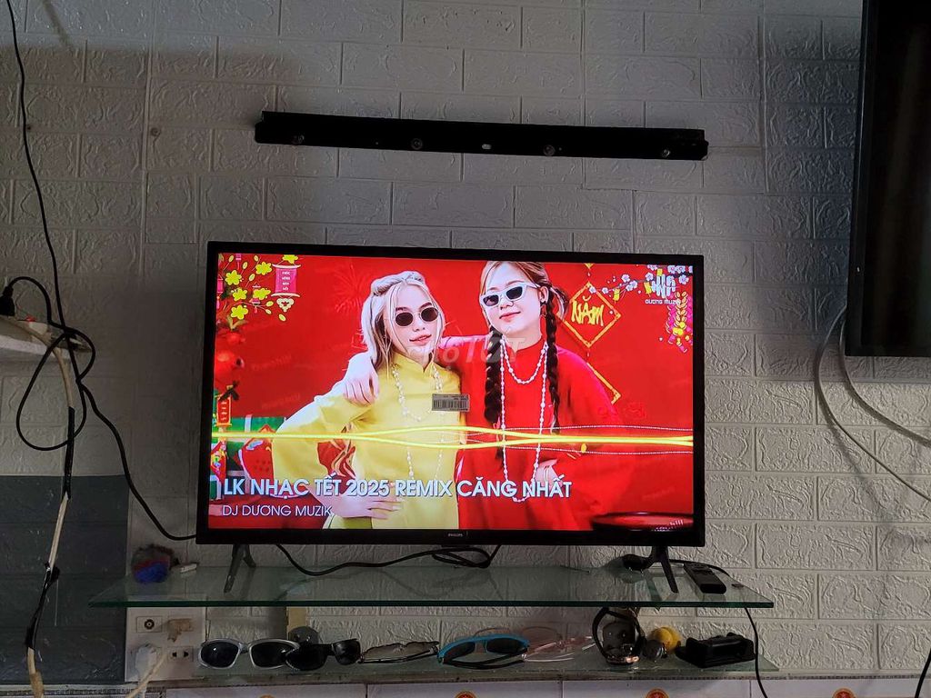 Smart tv Philipp 32in m màn hình mới 100%