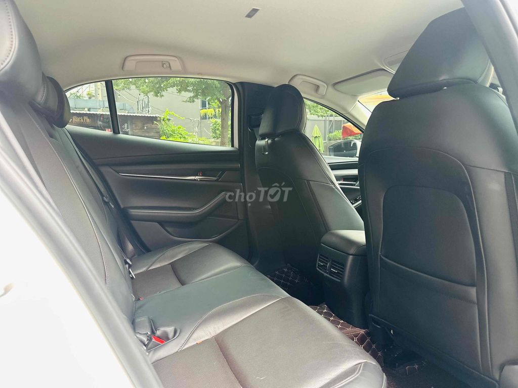 💯 MAZDA 3 LUXURY 2022 TRẮNG ĐẸP. Mua bán Ô tô tại Thành phố Thủ Đức Tp Hồ Chí Minh được đăng bởi Hứa Bửu hình 11
