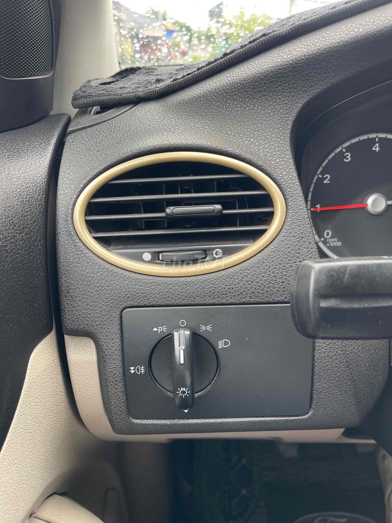 Ford Focus 2008 - 110000 km. Mua bán Ô tô tại Quận Ninh Kiều Cần Thơ được đăng bởi nguyen van tai hình 8