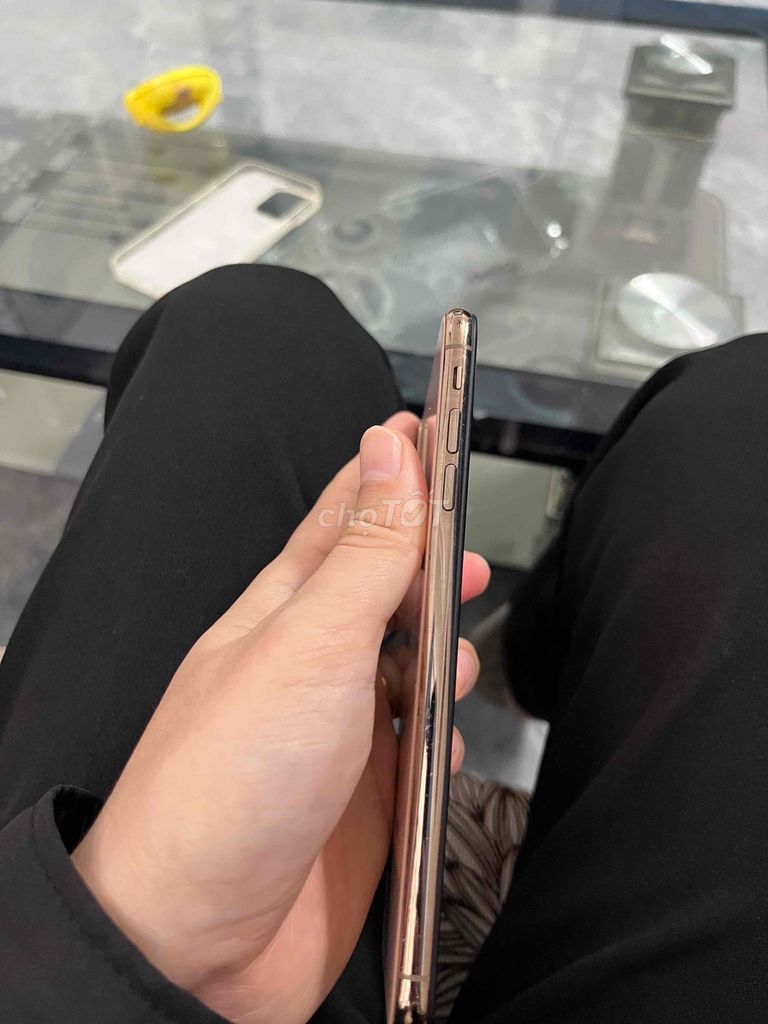 Apple iPhone XS Max 256GB Vàng. Mua bán Điện thoại tại Quận Lê Chân Hải Phòng được đăng bởi nam hình 1