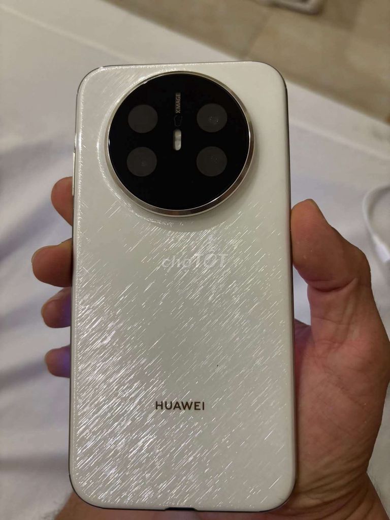 Huawei Mate 70 Air 256GB Trắng FULLBOX. Mua bán Điện thoại tại Quận Ninh Kiều Cần Thơ được đăng bởi MHV hình 1