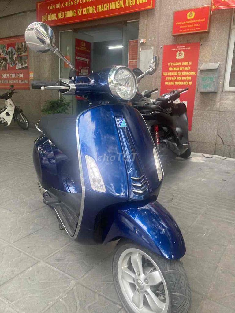 cần bán xe máy. Mua bán Xe máy tại Quận Hai Bà Trưng Hà Nội được đăng bởi Hoàng Mạnh hình 2