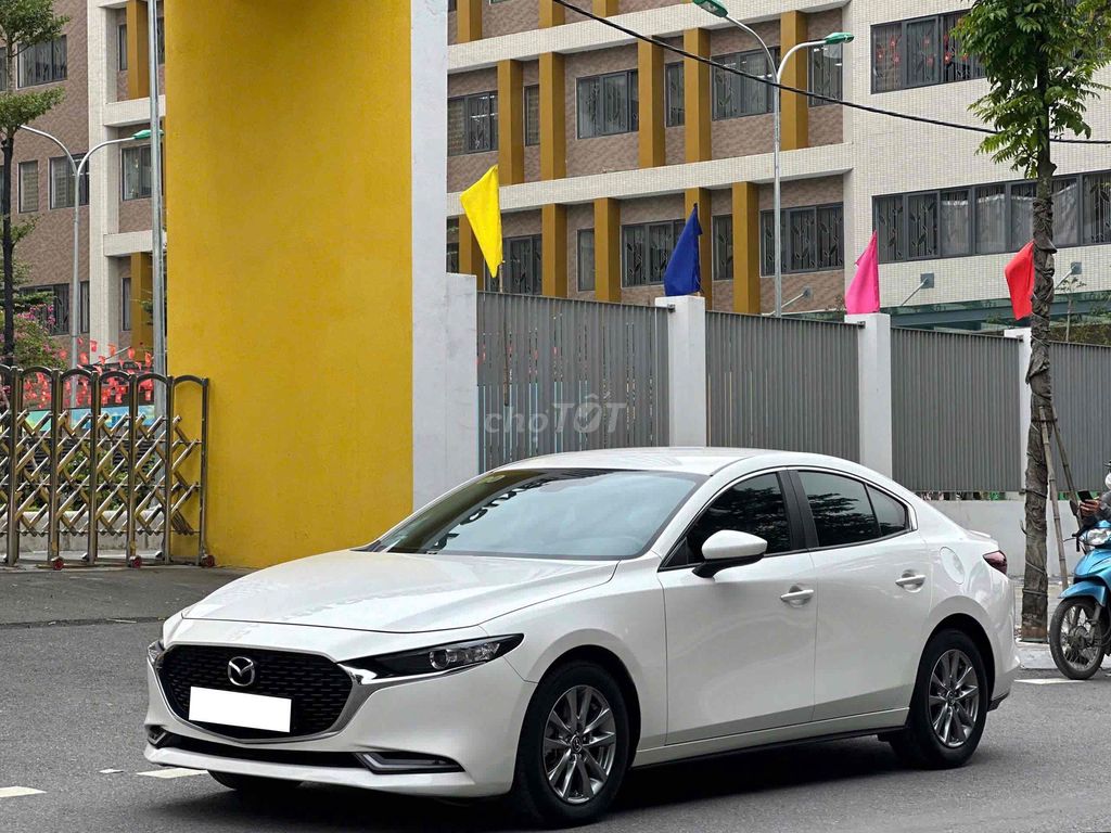 Mazda 3 1.5Luxury sx 2022 siêu đẹp màu trắng. Mua bán Ô tô tại Quận Cầu Giấy Hà Nội được đăng bởi Cao Quý hình 3