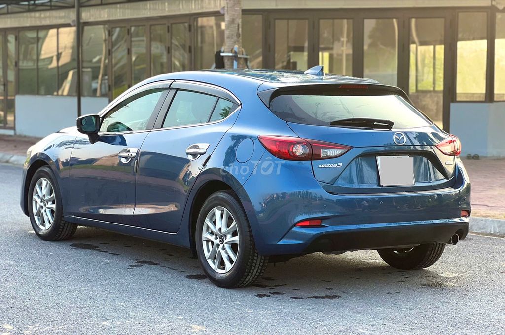 Mazda 3 hatchback 2018, trẻ trung, đi ít, giá tốt. Mua bán Ô tô tại Quận Long Biên Hà Nội được đăng bởi Long Biên Cars hình 5