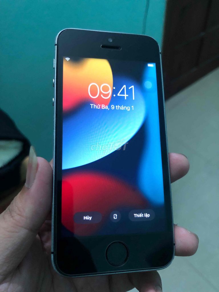 Apple iPhone SE Bạc. Mua bán Điện thoại tại Quận Liên Chiểu Đà Nẵng được đăng bởi Minh hình 1