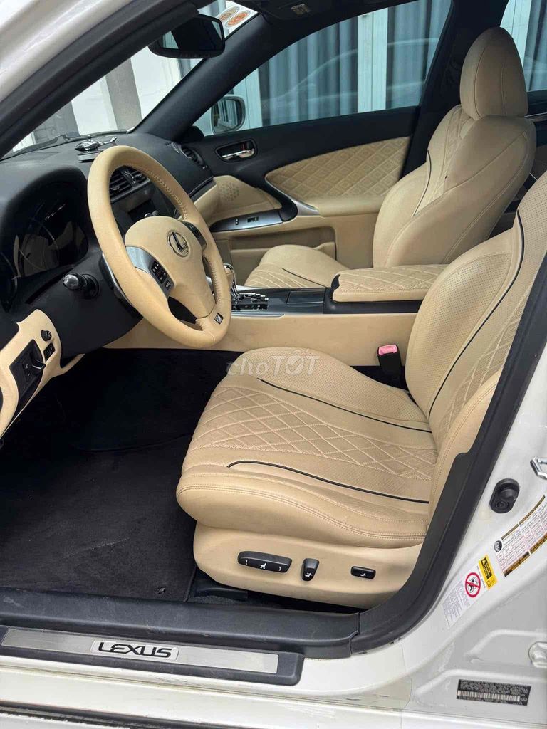Lexus IS250 2010 Trắng 50000 km. Mua bán Ô tô tại Quận Long Biên Hà Nội được đăng bởi Lâm quốc bảo hình 4