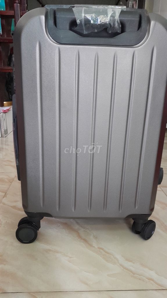 Vali du lịch VIB.
