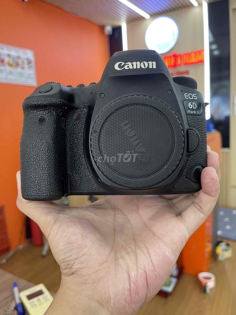 Canon 6D mark 2