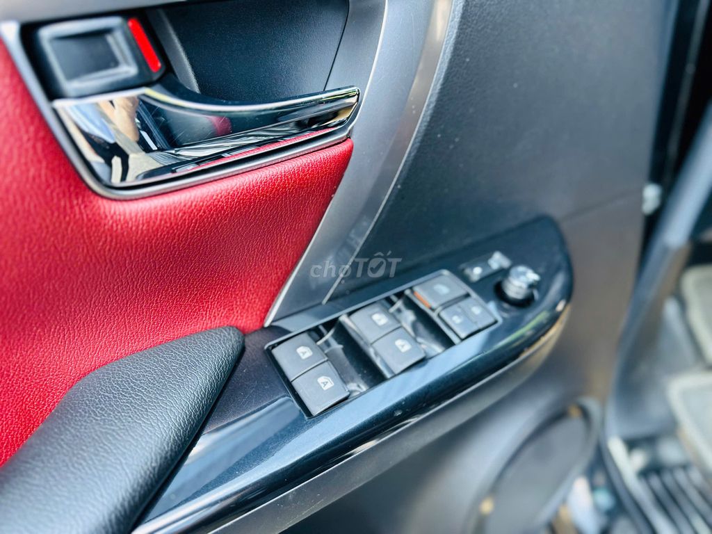 Fortuner Legender 2.4 AT 4x2 2022 - 55000km. Mua bán Ô tô tại Thành phố Dĩ An Bình Dương được đăng bởi Siêu Thị Ô Tô Bình Dương  hình 18