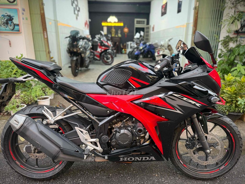 Honda CBR150R dk 2020. Mua bán Xe máy tại Quận 12 Tp Hồ Chí Minh được đăng bởi THÁI THUẬN MOTOR hình 1