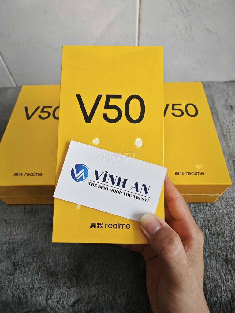 New 100% Realme V50 6/128GB màu Đen và Hồng