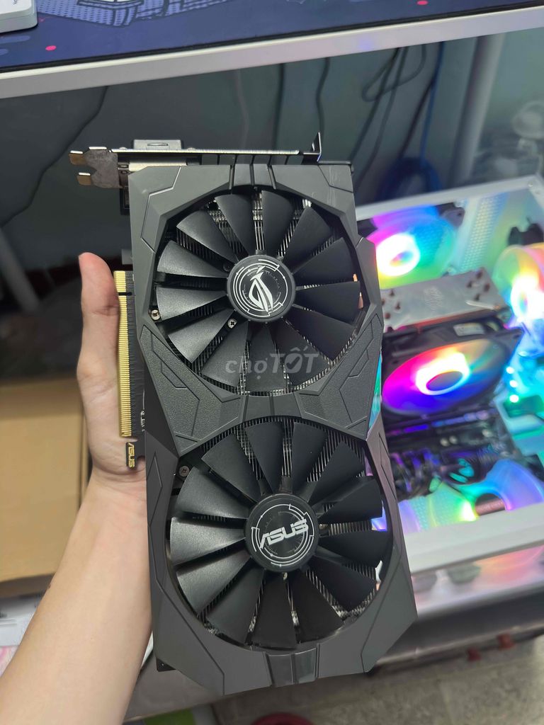 Card đồ họa Asus ROG STRIX GAMING RX 570 4GB Đen. Mua bán Linh kiện (RAM, Card...) tại Quận Sơn Trà Đà Nẵng được đăng bởi Chút xíu hình 1