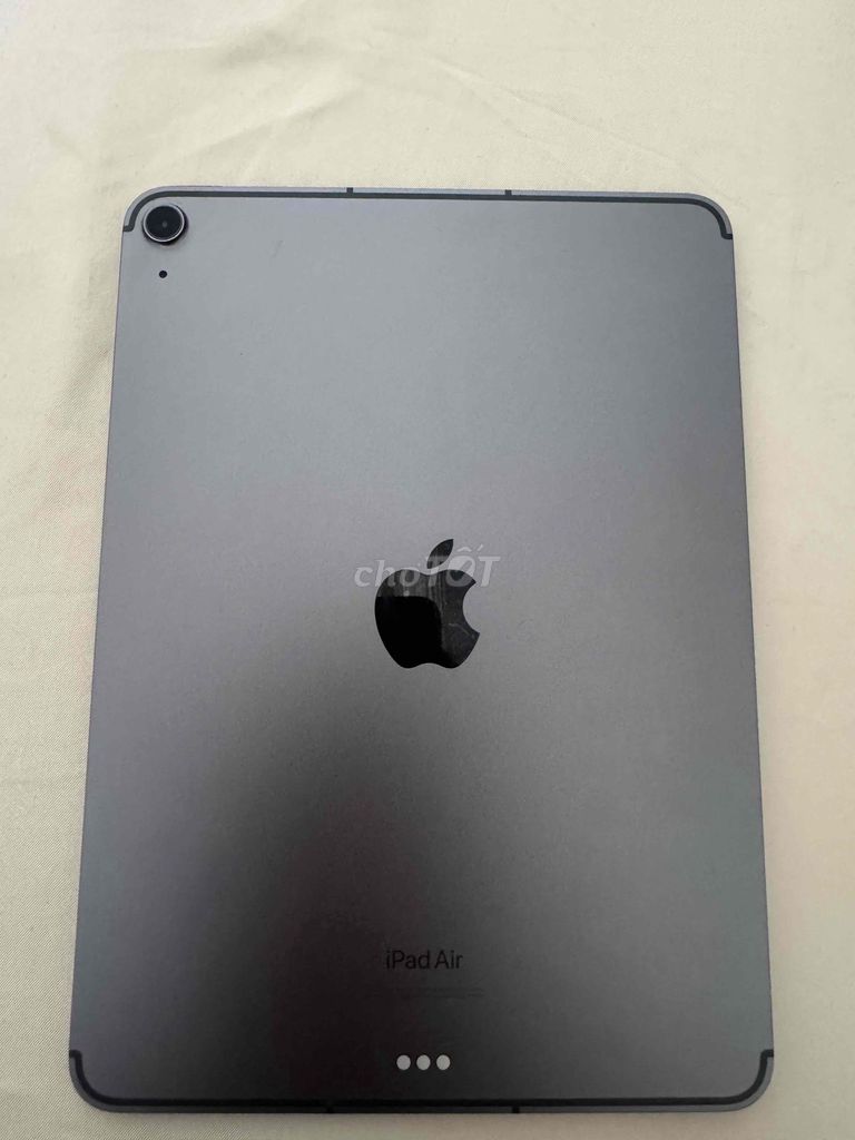 Apple iPad Air 5 M1 64GB Space Gray 10.9 inch. Mua bán Máy tính bảng tại Quận Tân Bình Tp Hồ Chí Minh được đăng bởi Chí Thành hình 1