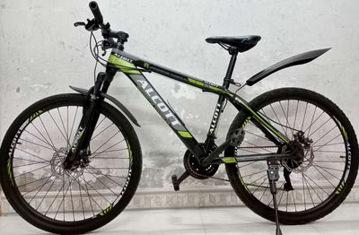 Xe đạp thể thao người lớn. Mua bán Xe đạp tại Quận Liên Chiểu Đà Nẵng được đăng bởi Li